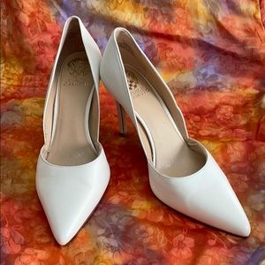 Vince Camuto Airmosah pumps